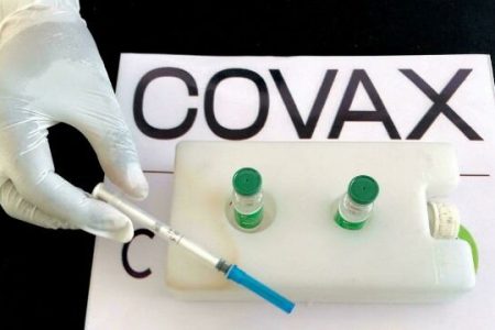 تاکنون حدود ۵.۸ میلیون دز واکسن به ایران وارد شده است/ ایران همه هزینه سهم کوواکس را پرداخته است