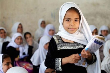 دختران افغانستان خواستار بازگشایی مدارس شدند