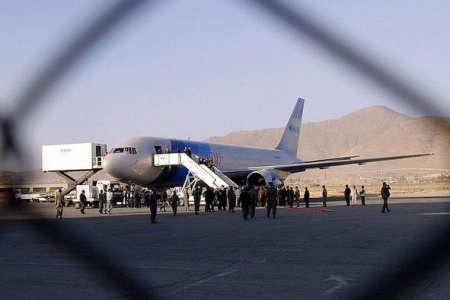 بازگشایی رسمی فرودگاه کابل برای پروازهای داخلی و بین المللی
