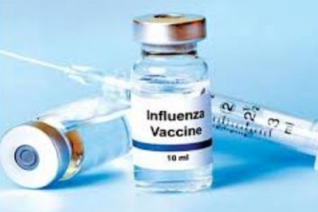 تزریق واکسن آنفلوآنزا برای چه افرادی ضروری است؟