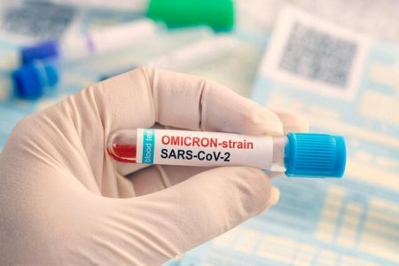 ستاد مقابله با کرونا: مبتلایان به اُمیکرون حداقل ۱۰ روز تا ۲ هفته قرنطینه بمانند