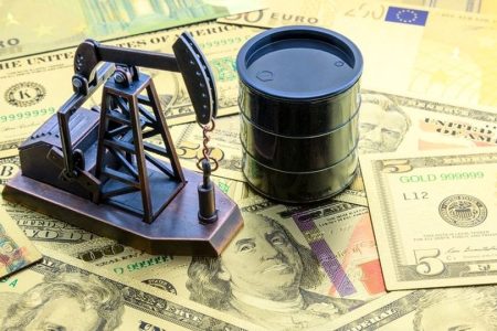 مردم به جای سکه و دلار، «نفت خام» بخرند