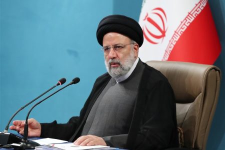 روزنامه جمهوری اسلامی: آقای رئیسی، دستور دادن بس است؛ نوبت تدبیر است