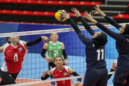 والیبال زنان ایران فینالیست شدند